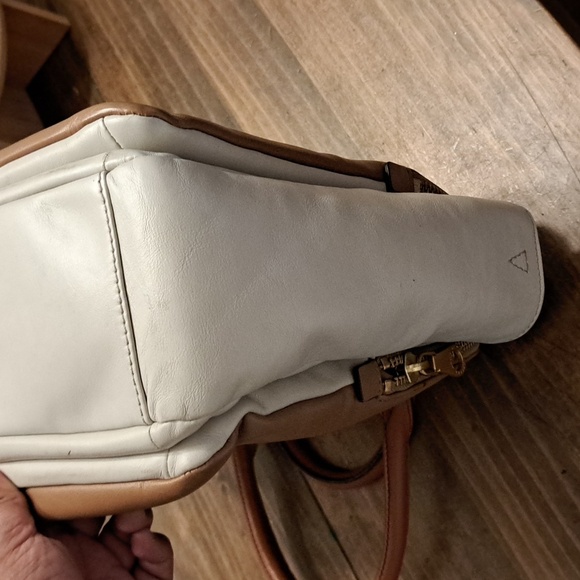 Marc by Marc Jacobs Goodbye Columbus leather satchel taupe & white TAKING OFFERS - Picture 11 of 16